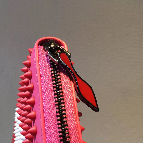 2015SS セレブ溺愛☆海外限定モデル多数☆【Christian Louboutin クリスチャン ルブタンコピー】 panettone spikes valentines wallet C32909